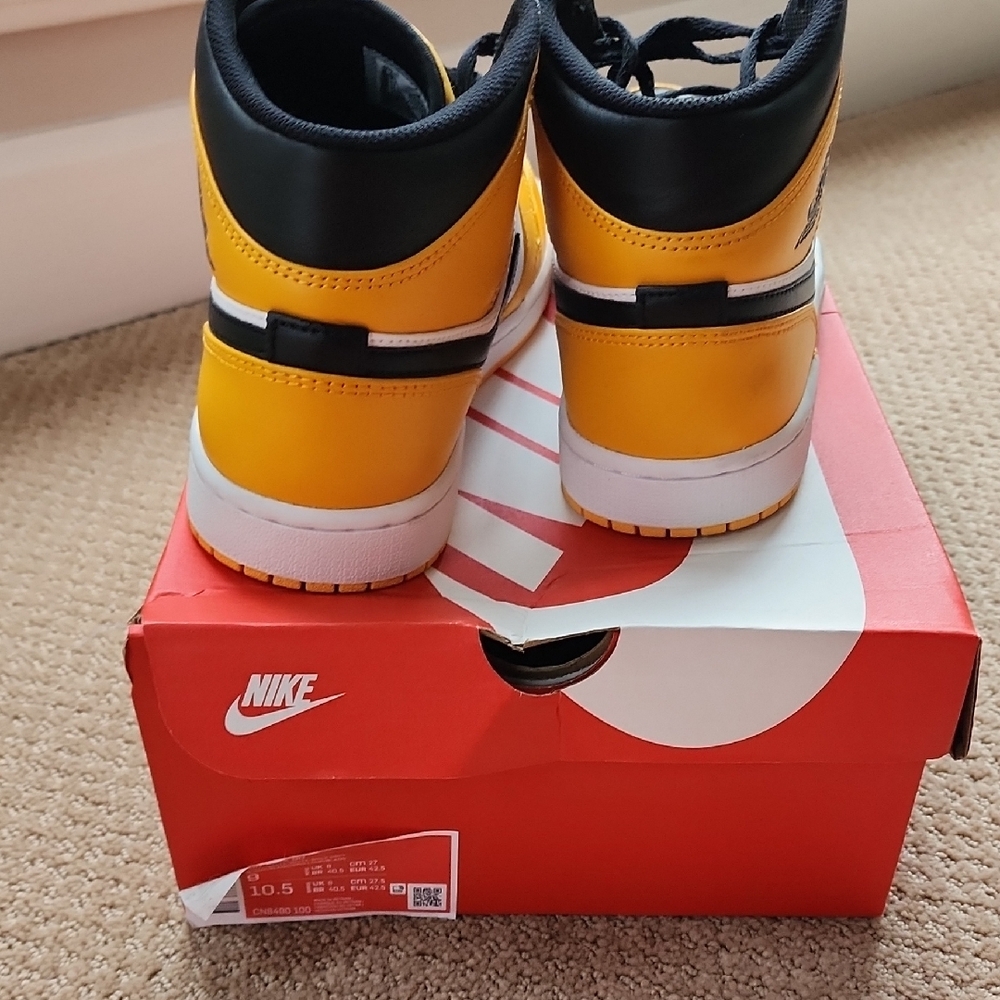 Nike Air Jordan Retro Yellow and Black High-Top Sneakers - Picture 4 of 6